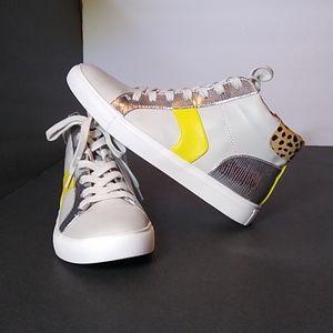 DV Dolce Vita Alvira . Lace-up. High-Top Sneakers Women's Sz 9 Yellow/ Gray. ÑWT